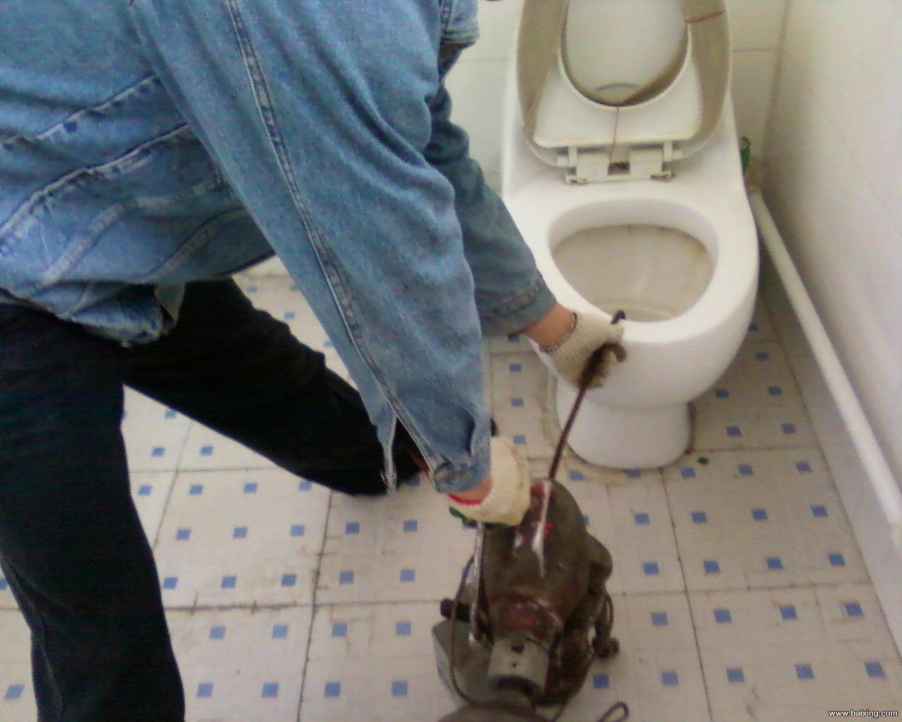 造成马桶漏水的原因