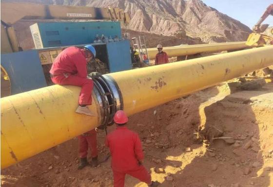 大口径管道水平定向钻穿越碎石粘土层施工技术